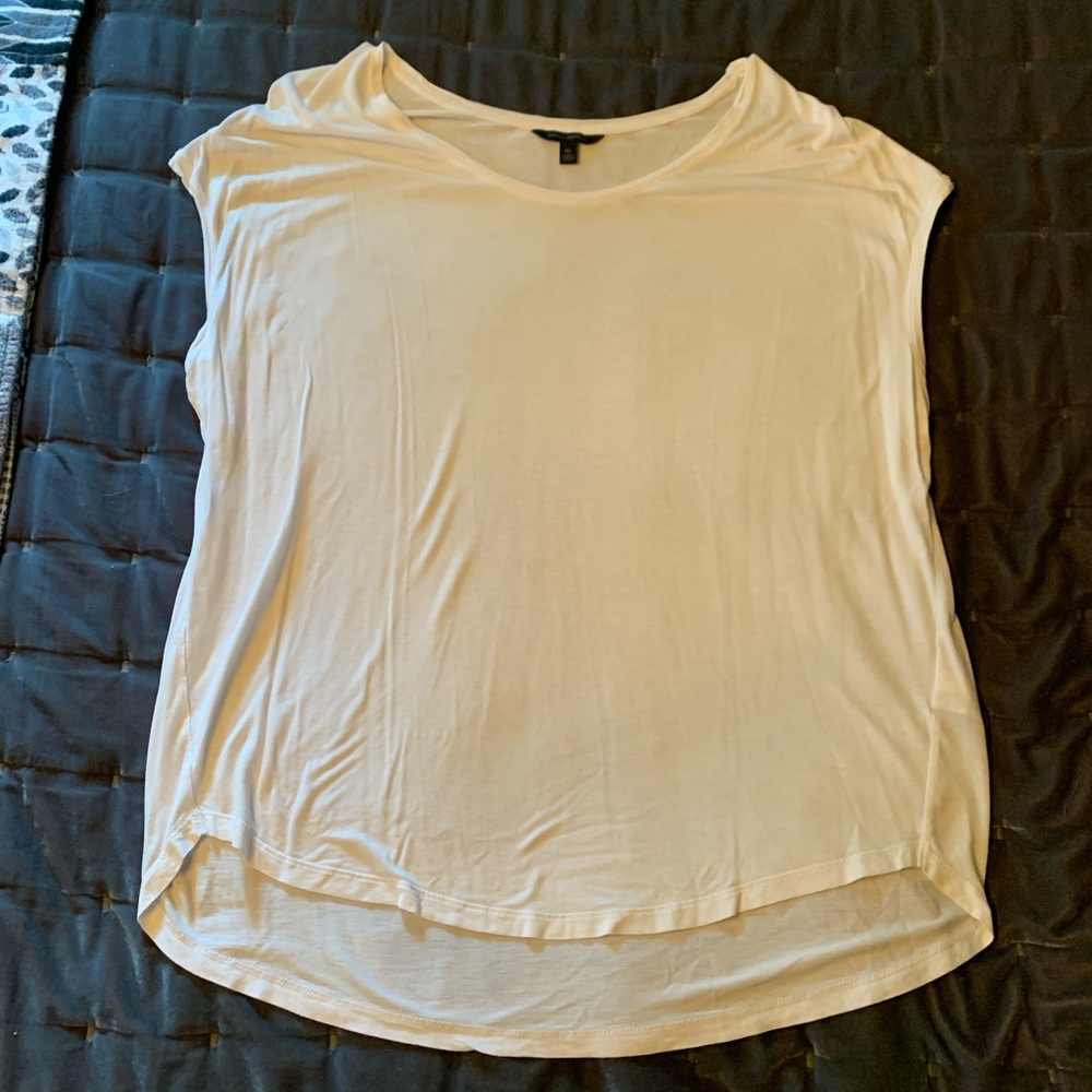banana republic white tee